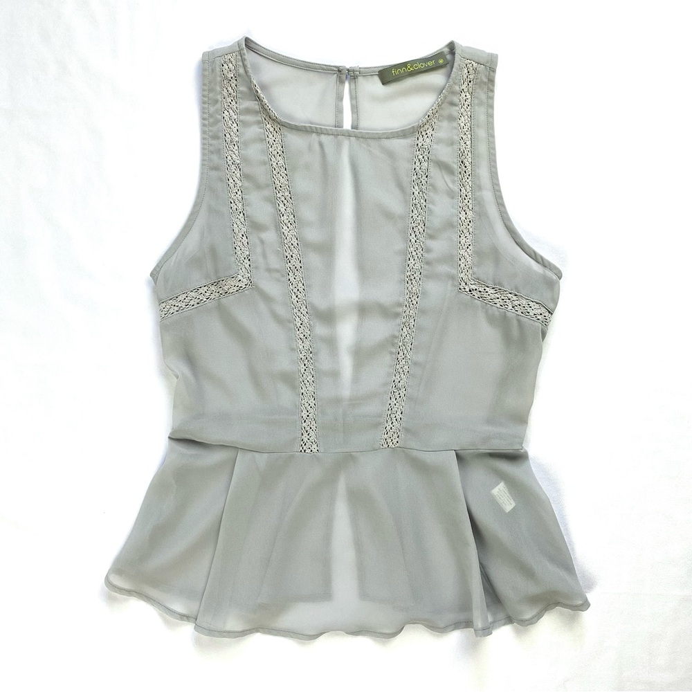 Athro FINN & CLOVER Sheer Gray Lace Trim Peplum Blouse Size M-Juniors (EUC)